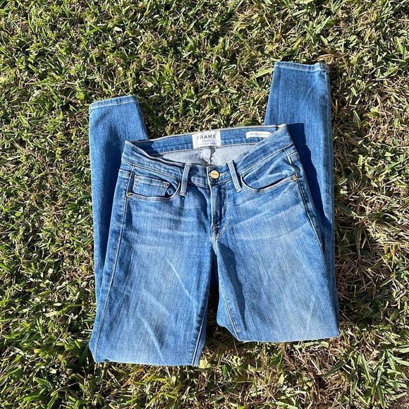 Frame Denim Denim - [FRAME] “Le Skinny de Jeanne Crop” Jeans - Size 24